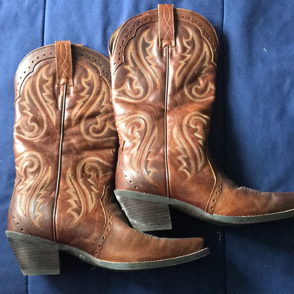 Ariat Cowgirl boots